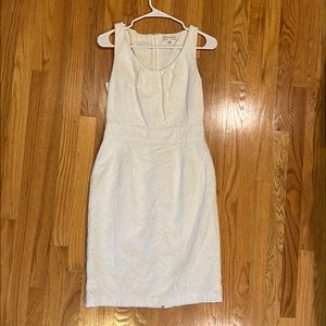 Size 6 white Banana Republic dress.